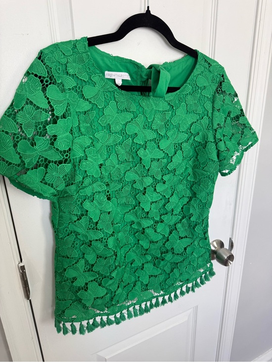 Talbots Tops - Talbots Green Floral Lace Short Sleeve Tassel Hem Top